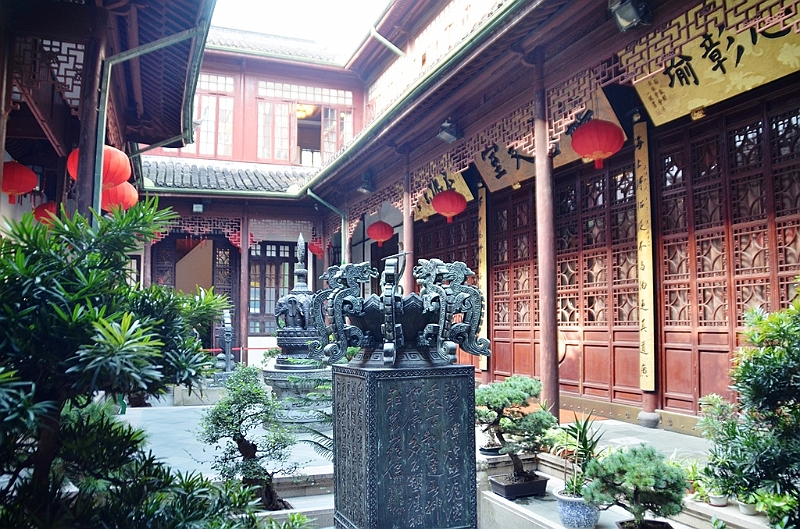317_China_Shanghai_Jade_Buddha_Temple.JPG