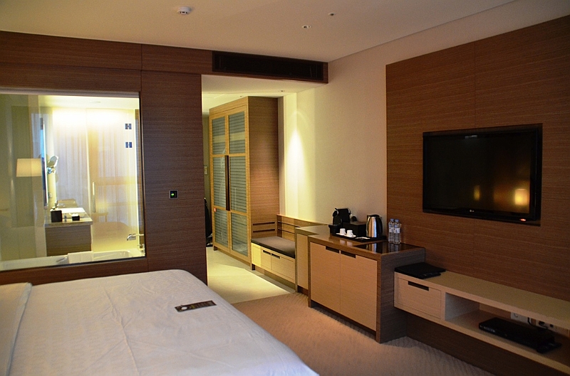 008_South_Korea_Seoul_Sheraton_D_Cube_Hotel.JPG