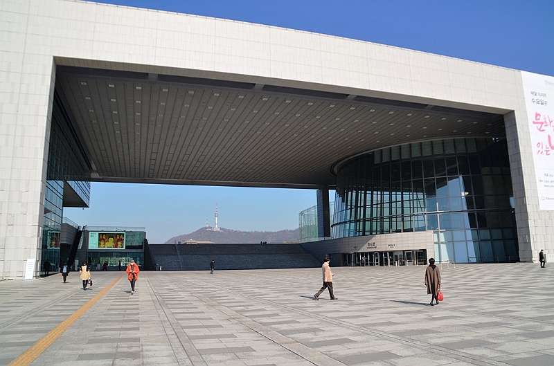 080_South_Korea_Seoul_National_Museum.JPG