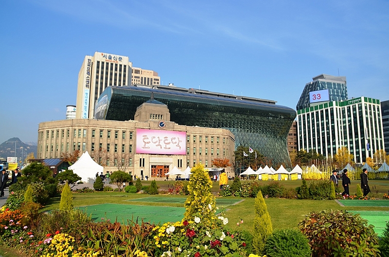 146_South_Korea_Seoul_City_Hall.JPG