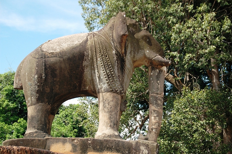 378_Cambodia_Angkor_East_Mebon.JPG