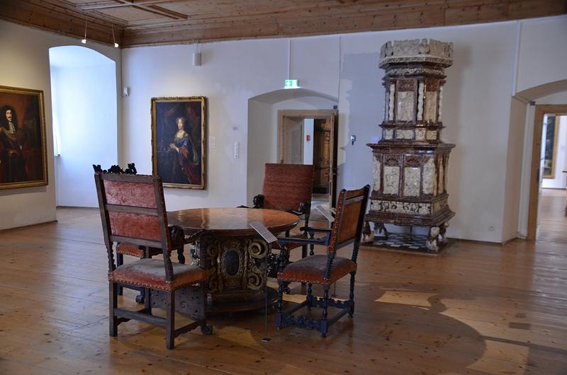 140_Austria_Innsbruck_Schloss_Ambras.JPG