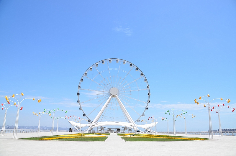 178_Azerbaijan_Baku_Eye.JPG