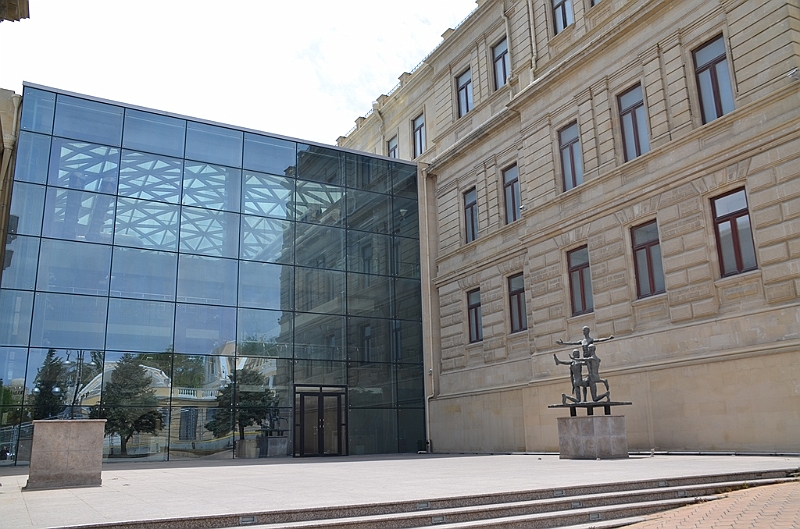 207_Azerbaijan_Baku_National_Museum_of_Art.JPG