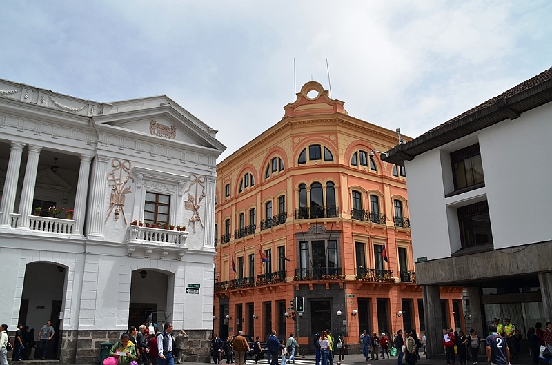 025_Ecuador_Quito_Plaza_Grande.JPG