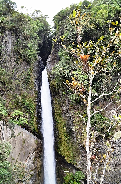 333_Ecuador_Pailon_del_Diablo.JPG