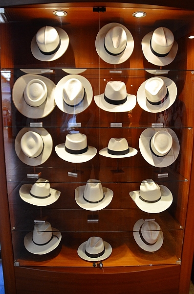 448_Ecuador_Cuenca_Panama_Hat_Factory.JPG