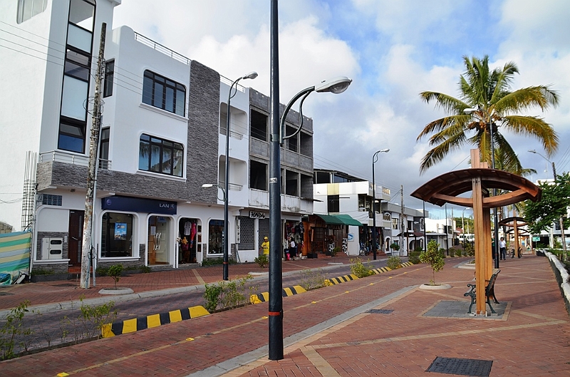 715_Ecuador_Galapagos_Santa_Cruz_Puerto_Ayora.JPG