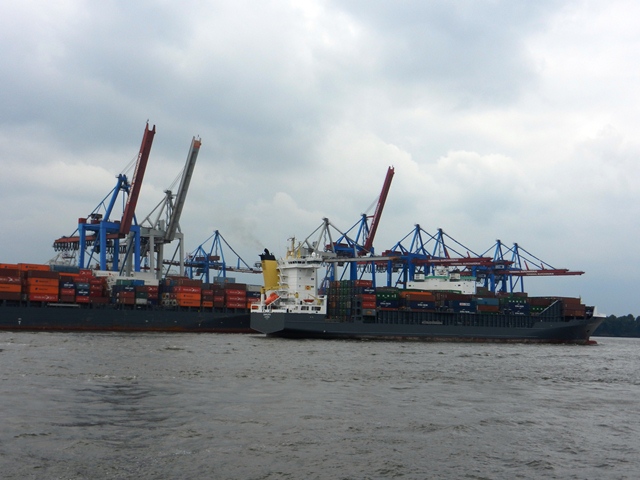 025_Hamburg_Hafenrundfahrt.JPG