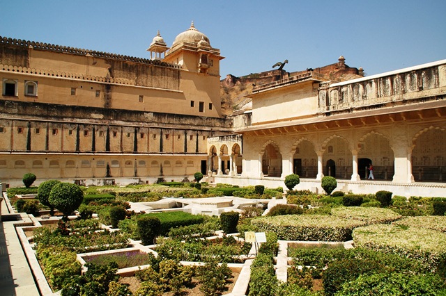 100_India_Amber_Fort.JPG