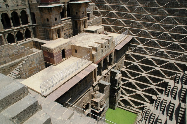 137_India_Abeneri_Chand_Baori.JPG