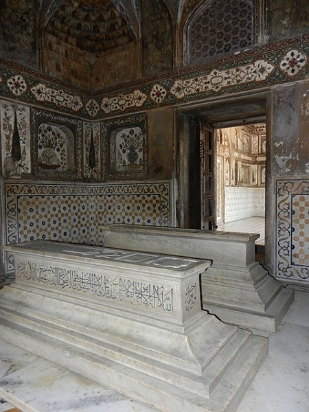 278_India_Baby_Taj.JPG - 