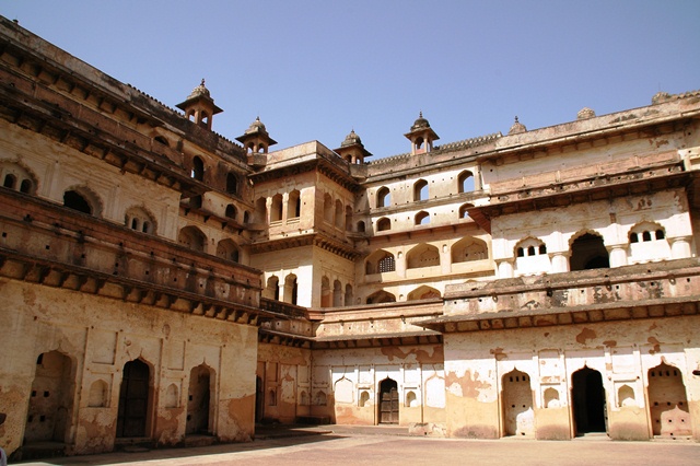 377_India_Orchha_Jehangir_Mahal.JPG