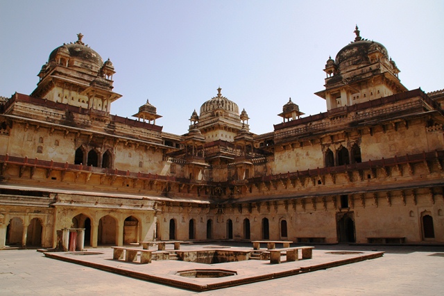 378_India_Orchha_Jehangir_Mahal.JPG