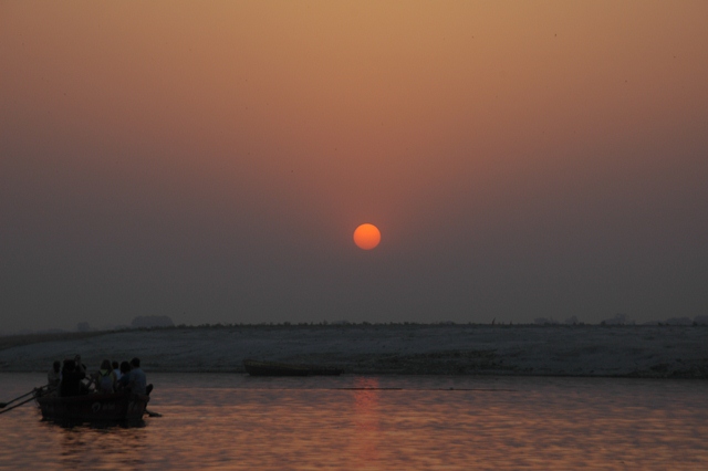 530_India_Varanasi_Sunrise.JPG
