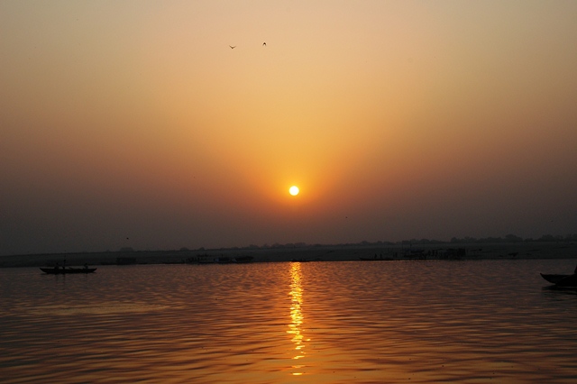 541_India_Varanasi_Sunrise.JPG