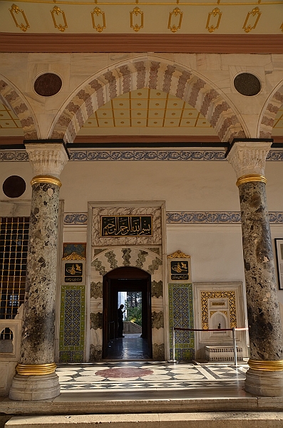 148_Istanbul_Topkapi_Palace.JPG