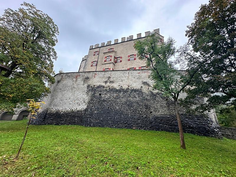 108_Italien_Suedtirol_Bruneck_Messner_Mountain_Museum_Ripa.JPG