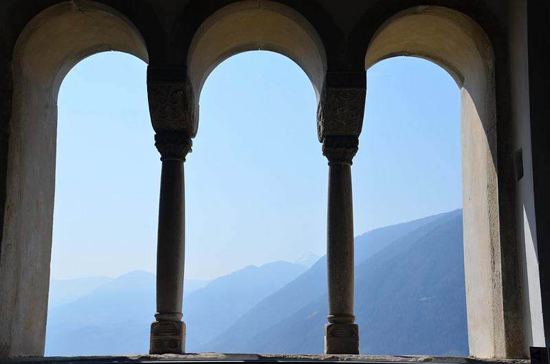 021_Italy_Meran_Schloss_Tirol.JPG