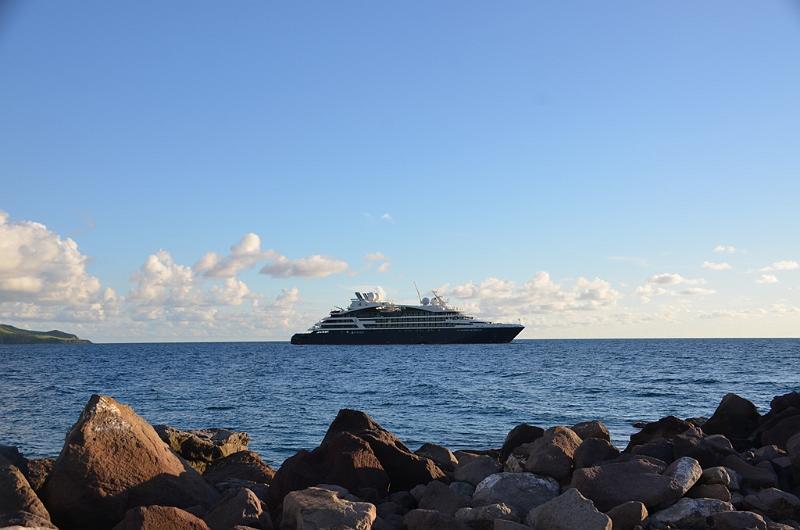 078_Ponant_Le_Dumont_d_Urville.JPG