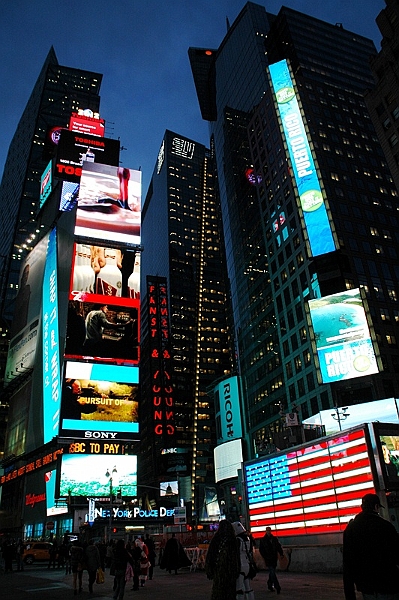 003_New_York_Times_Square.JPG