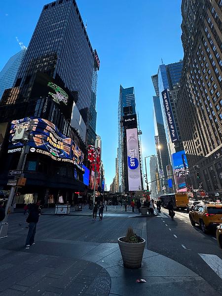 194_USA_New_York_City_Times_Square.JPG