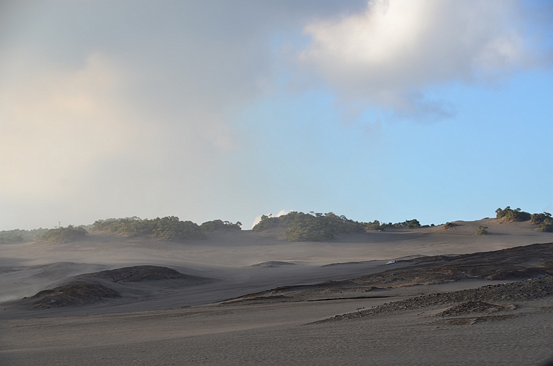 150_Vanuatu_Tanna_Island_Mount_Yasur.JPG