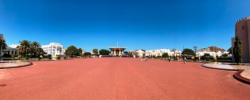 330_Oman_Muscat_Sultans_Palace.JPG