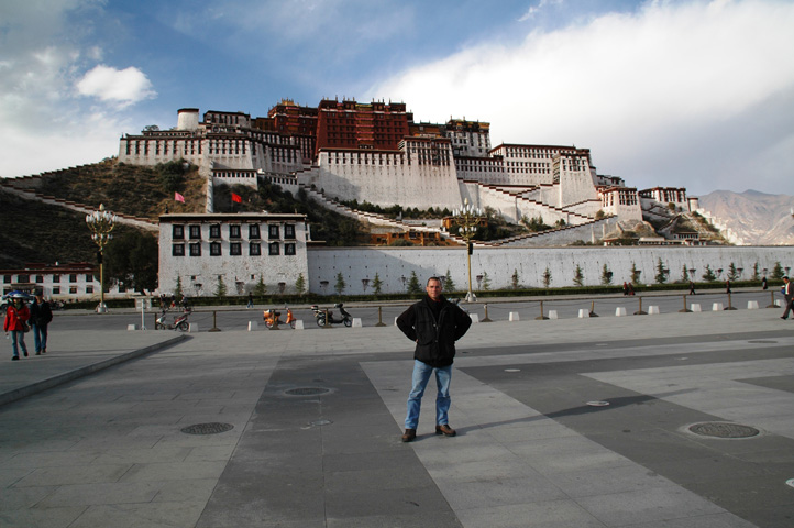 2006_China04_Tibet_Lhasa_Potala_Palast.jpg