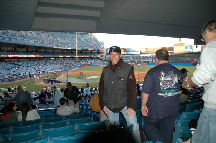 2008_4_MLB_Game_bei_den_NY_Yankees.JPG