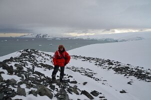 2015_49_Antarctica_Peninsula_Robert_Island_Privat