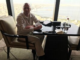 2018_01_Azerbaijan_Baku_Fairmont_Flame_Towers_Privat