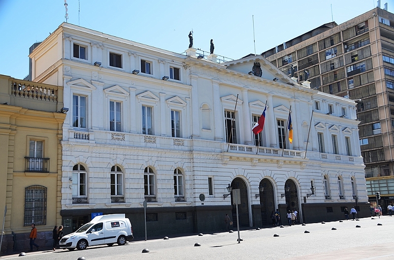 058_Chile_Santiago_Plaza_de_Armas.JPG