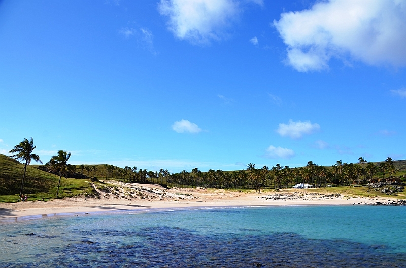 090_Chile_Easter_Island_Anakena.JPG