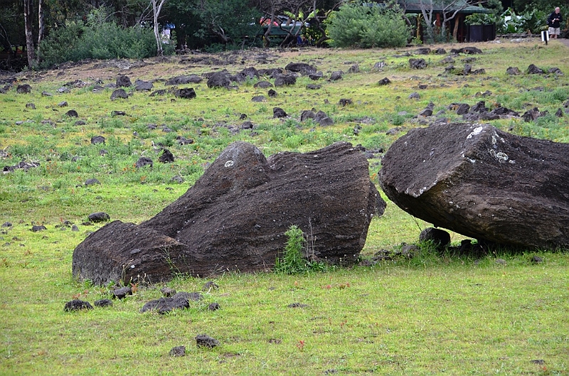 173_Chile_Easter_Island_Rano_Raraku.JPG