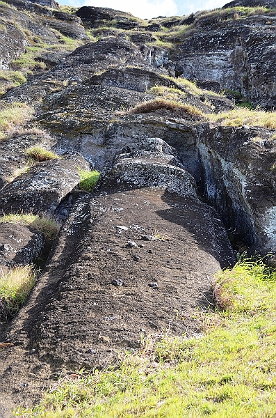 191_Chile_Easter_Island_Rano_Raraku.JPG