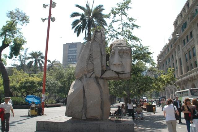 551_Chile_Santiago_Plaza_de_Armas.JPG