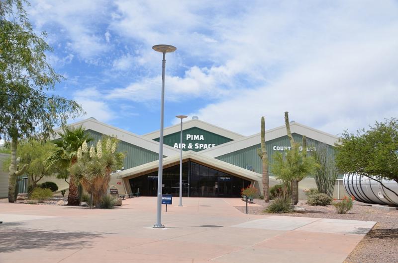 019_Arizona_Tucson_Pima_Air_Space_Museum01.JPG